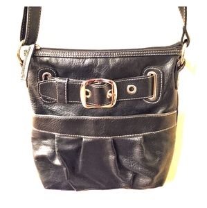 ♡ Black Buckle Cross-body purse. New
